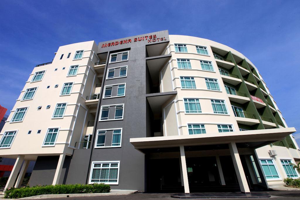 Merdeka Suites Hotel Miri Extérieur photo